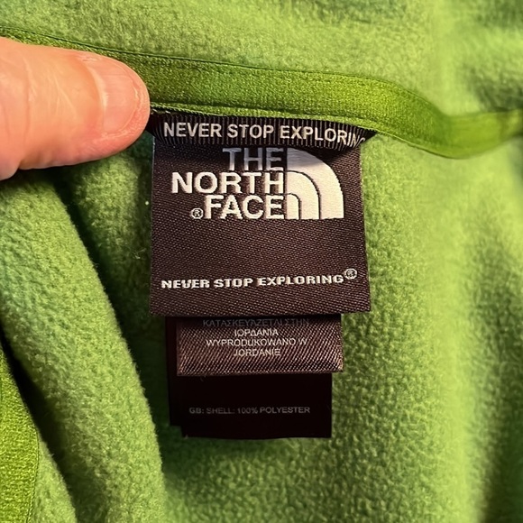 The North Face 1/2 zip fleece Pullover - Picture 5 of 7